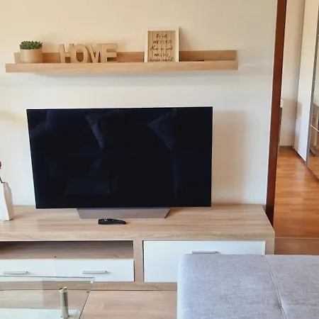 Two-room In A Quiet Area With A Balcony Hildesheim